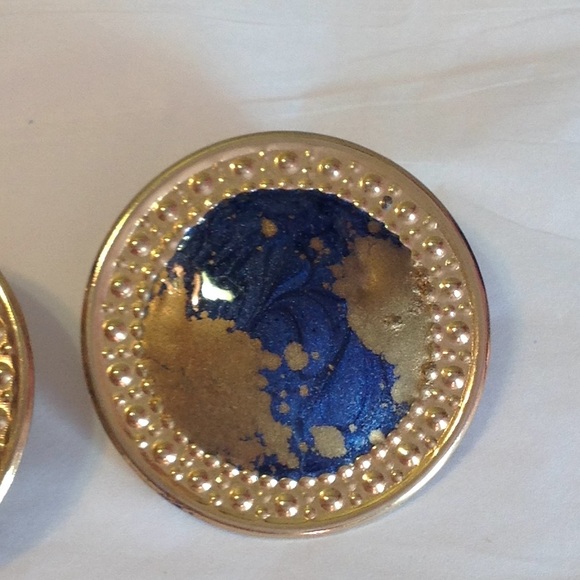 Post Back Metal Earrings .. Painted - Picture 6 of 11